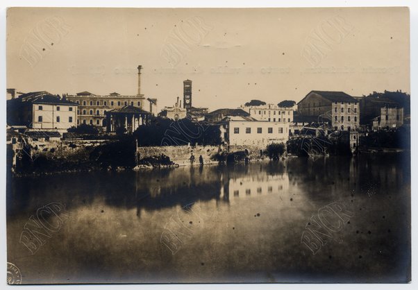 Sponda sinistra tosto a valle di Ponte Rotto