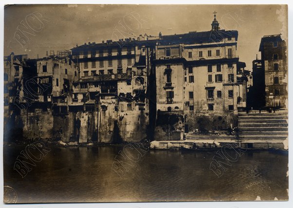 Sponda sinistra dal Porto di Ripetta a Via dei Pontefici