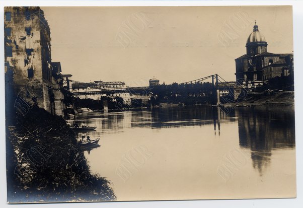 Veduta a valle del Ponte di S. Giovanni dei Fiorentini