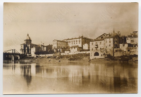 Sponda sinistra dalla Chiesa dei Bresciani al ponte di S. Giovanni dei Fiorentini