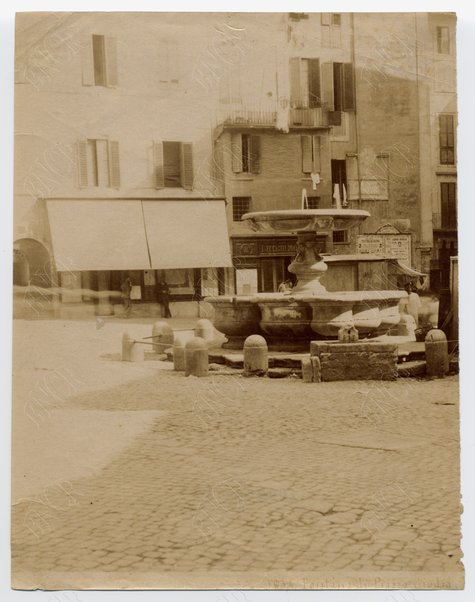 Fontana di Piazza Giudia