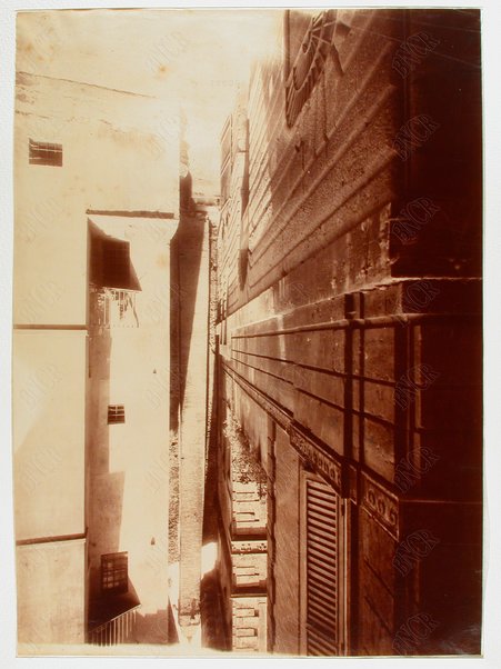 Veduta del Palazzo Regis Linotte prima delle demolizioni del vicolo dell'Aquila oggi via dei Baullari