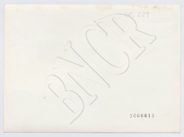 [Scorcio su una via di Roma]