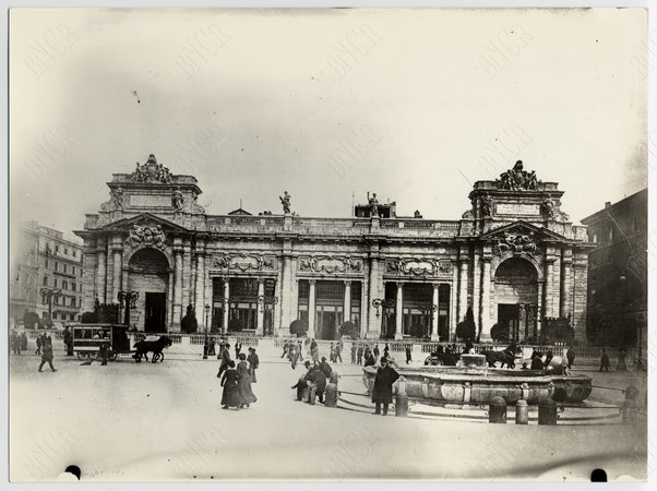 Palazzo provvisorio a Piazza Colonna