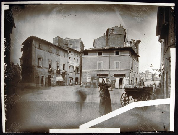 Piazza Ponte Sisto