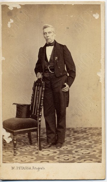 Anonimo Gentiluomo con decorazioni