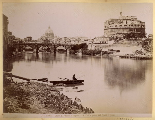 Roma. Castel S. Angelo e Cupola di S. Pietro