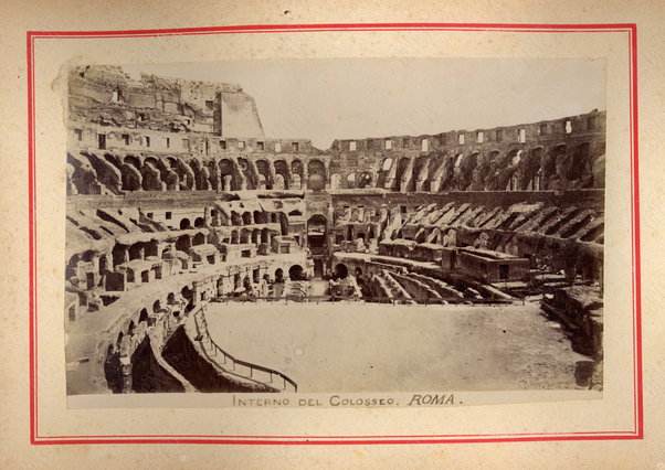 Roma. Colosseo. Interno