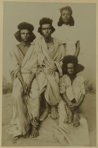 Gruppo di indigeni (Beni Amer?)