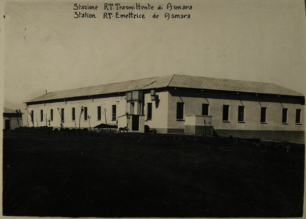 Baratti, Asmara. Stazione R. T. Trasmittente di Asmara [esterno]. Station RT. Emettrice de Asmara