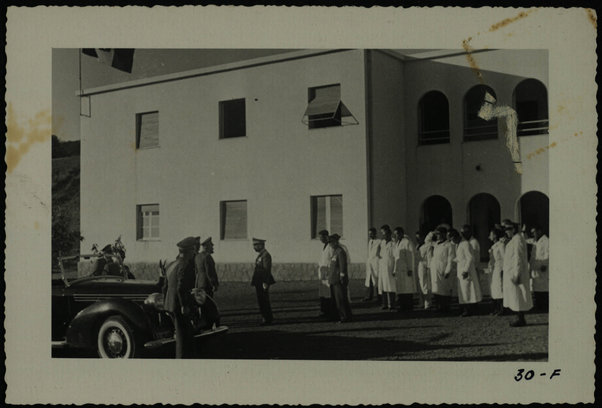 Visita all'ospedale. L'ecc. il Ministro esamina il progetto. 8 febbraio 1940