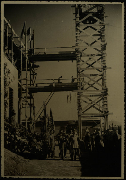Gondar. Visita del Ministro Teruzzi alla costruenda Banca d'Italia. 8 febbraio 1940
