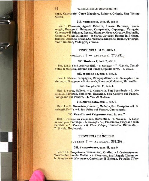 Manuale ad uso dei senatori del Regno e dei deputati contenente lo Statuto e i plebisciti, la legge elettorale, i regolamenti delle due Camere, le principali leggi organiche dllo Stato, gli elenchi dei senatori del Regno, dei deputati e dei ministeri succedutisi durante la ... legislazione