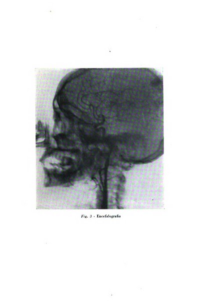 Nuntius radiologicus scripta ad rem pertinentia recenset