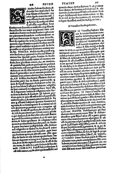 Excellentissimi iurisconsulti Paridis a Puteo. ... Tractatus insignis, de reintegratione feudorum De finibus & modo decidendi questiones confinium territoriorum De verborum significatione in materia reintegrationis & in Andree de Insernia scriptis breue compendium Vna cum Praxis reintegrationis hactenus nunque impressus sed nunc primum lucem editus ... Nuperrime castigatum, cum summariis, singulis capitibus prepositis, & repertorio copiosissimo, singulares & precipuas materias complectentibus ...