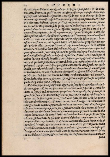 Agricoltura tratta da diuersi antichi et moderni scrittori dal sig. Gabriello Alfonso d'Herrera et tradotta di lingua spagnuola in volgare italiano da Mambrino Roseo da Fabriano. Nella quale si contengono le regole, i modi, & l'usanze che si osseruano nell'arare la terra, piantar le uigne & gli alberi, gouernare i bestiami, & fare ottimamente cioche all'agricoltura s'appartiene. Con le figure de gli alberi & delle herbe, delle quali si tratta nel libro