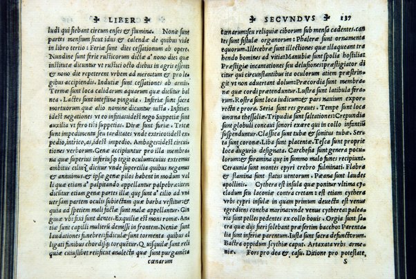 Francisci Pharaoni De re literaria benemerentis institutiones grammaticae, denuo ex manuscripti codicis fide recognitae, ... Cum illustrium dictionum indice. Eiusdem Libellus metricae artis. Haec denuo sunt addita. Eiusdem Pharaonij vita ... Marci Panclareni Basilij Siculi Mamertini. De numeroso heroici carminis artificio compendiaria institutio. In calce operis