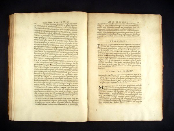 R. P. Ioannis Francisci Niceronis ... Thaumaturgus opticus, seu Admiranda Optices, per radium directum: Catoptrices, per reflexum è politis corporibus, planis, cylindricis, conicis, polyedris, polygonis & aliis: Dioptrices, per refractum in diaphanis. ... Ad eminmum cardinalem Mazarinum