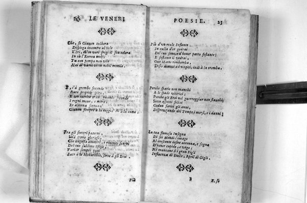 Le Veneri poesie del Bruni all'altezza serenissima di Odoardo Farnese ... - (In Roma : appresso Giacomo Mascardi, 1633)