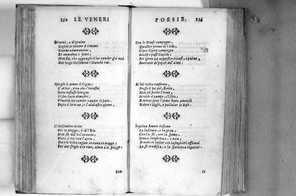 Le Veneri poesie del Bruni all'altezza serenissima di Odoardo Farnese ... - (In Roma : appresso Giacomo Mascardi, 1633)