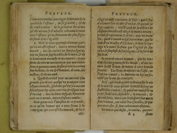 Traité des fortifications, ou Architecture militaire, tirée des place les plus estimées de ce temps, pour leurs fortifications. Diuisé en deux parties. La premiere vous met en main les plans, coupes & eleuations de quantité de placefort estimées, & tenuës pour tres-bien fortifiées. La seconde vous fournir des pratiques faciles pour en faire de semblables