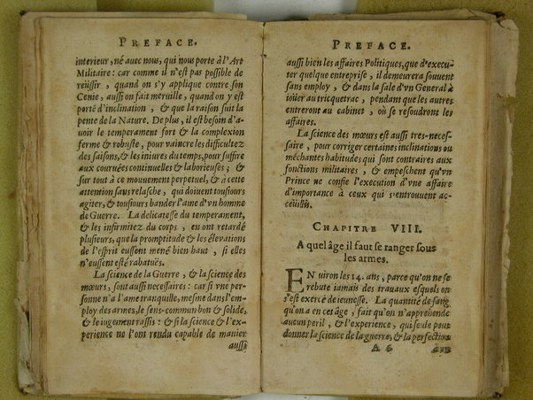 Traité des fortifications, ou Architecture militaire, tirée des place les plus estimées de ce temps, pour leurs fortifications. Diuisé en deux parties. La premiere vous met en main les plans, coupes & eleuations de quantité de placefort estimées, & tenuës pour tres-bien fortifiées. La seconde vous fournir des pratiques faciles pour en faire de semblables