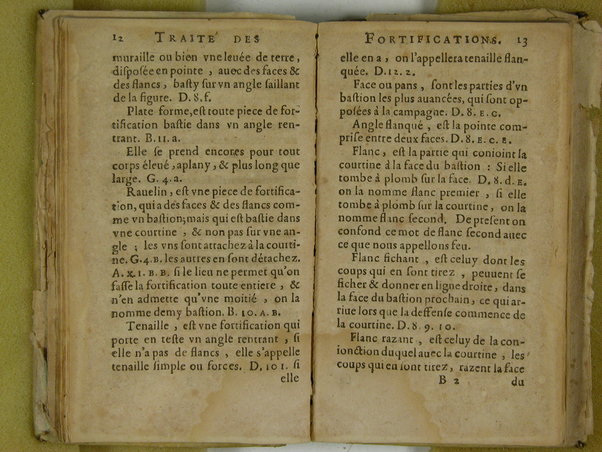 Traité des fortifications, ou Architecture militaire, tirée des place les plus estimées de ce temps, pour leurs fortifications. Diuisé en deux parties. La premiere vous met en main les plans, coupes & eleuations de quantité de placefort estimées, & tenuës pour tres-bien fortifiées. La seconde vous fournir des pratiques faciles pour en faire de semblables