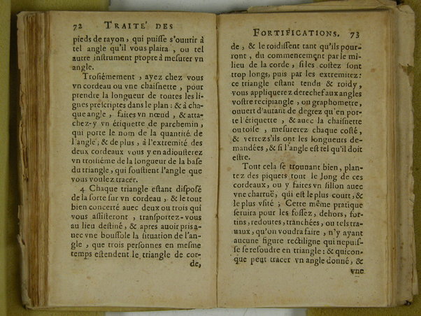 Traité des fortifications, ou Architecture militaire, tirée des place les plus estimées de ce temps, pour leurs fortifications. Diuisé en deux parties. La premiere vous met en main les plans, coupes & eleuations de quantité de placefort estimées, & tenuës pour tres-bien fortifiées. La seconde vous fournir des pratiques faciles pour en faire de semblables