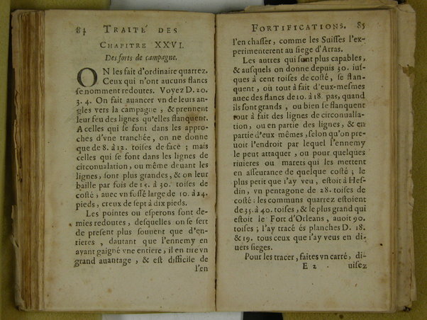 Traité des fortifications, ou Architecture militaire, tirée des place les plus estimées de ce temps, pour leurs fortifications. Diuisé en deux parties. La premiere vous met en main les plans, coupes & eleuations de quantité de placefort estimées, & tenuës pour tres-bien fortifiées. La seconde vous fournir des pratiques faciles pour en faire de semblables