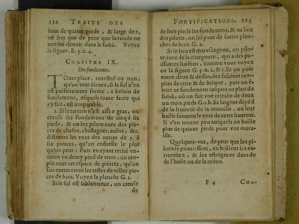 Traité des fortifications, ou Architecture militaire, tirée des place les plus estimées de ce temps, pour leurs fortifications. Diuisé en deux parties. La premiere vous met en main les plans, coupes & eleuations de quantité de placefort estimées, & tenuës pour tres-bien fortifiées. La seconde vous fournir des pratiques faciles pour en faire de semblables