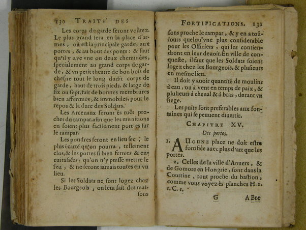 Traité des fortifications, ou Architecture militaire, tirée des place les plus estimées de ce temps, pour leurs fortifications. Diuisé en deux parties. La premiere vous met en main les plans, coupes & eleuations de quantité de placefort estimées, & tenuës pour tres-bien fortifiées. La seconde vous fournir des pratiques faciles pour en faire de semblables