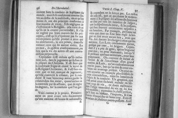 De l'incredulité, où l'on examine les motifs & les raisons génerales qui portent les incredules à rejetter la religion chrétienne. Avec deux lettres où l'on en prouve directement la verité. Par Jean Le Clerc