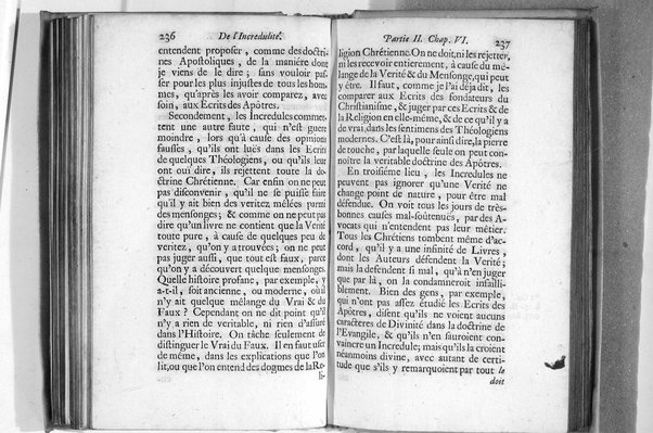 De l'incredulité, où l'on examine les motifs & les raisons génerales qui portent les incredules à rejetter la religion chrétienne. Avec deux lettres où l'on en prouve directement la verité. Par Jean Le Clerc