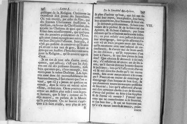 De l'incredulité, où l'on examine les motifs & les raisons génerales qui portent les incredules à rejetter la religion chrétienne. Avec deux lettres où l'on en prouve directement la verité. Par Jean Le Clerc