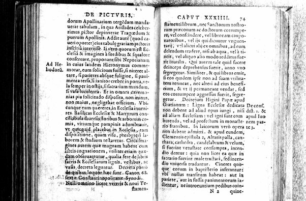 De picturis et imaginibus sacris, liber vnus: tractans de vitandis circa eas abusibus, & de earundem significationibus. Authore Ioanne Molano Louaniensi, ...Eiusdem Responsio quodlibetica, ad tres quaestiones ...