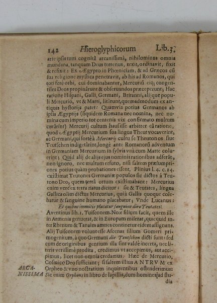 Arcana arcanissima hoc est Hieroglyphica Aegyptio-Graeca, vulgo necdum cognita, ad demonstrandam falsorum apud antiquos deorum, dearum, heroum, animantium & institutorum pro sacris receptorum, originem, ex vno Aegyptiorum artificio, quod aureum animi et corporis medicamentum peregit, deductam, vnde tot poëtarum allegoriae, scriptorum narrationes fabulosae et per totam Encyclopaediam errores sparsi clarissima veritatis luce manifestantur, suaeque tribui singula restituuntur, sex libris exposita authore Michaele Maiero ...