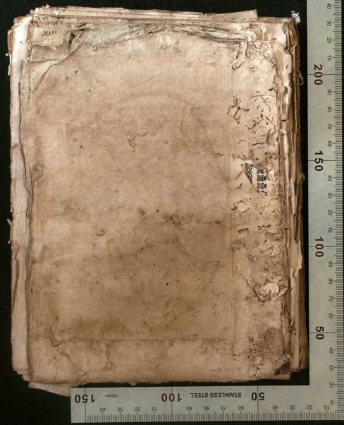 Sefer ha-Makhriʻa : ṿe-hu 92 pisḳe dinin ṿe-ḥidushe Masekhet Taʻanit / Yeshaʻyah mi-Ṭrani ha-zaḳen ... ; huva le-vet ha-defus ʻal yede Yaʻaḳov b.k. mo. ha-r. R. Yitsḥaḳ Yosef Nunis Ṿais.