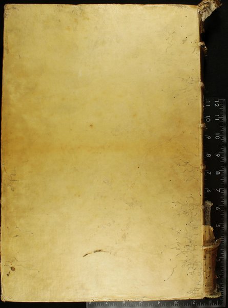 Arbaʻah ṿe-ʻeśrim : Ḥumash ʻim Targum Onḳelos ṿe-ʻim Perush Rashi, Neviʼim rishonim ṿe-Neviʼim aḥaronim ʻim Targum Yonatan ben ʻUziʼel ṿe-ʻim perush R. Daṿid Kimḥi, Tehilim ʻim Targum Rabi Yosef ṿe-ʻim perush Radaḳ, Mishle ʻim Targum Rabi Yosef ṿe-ʻim Perush Ḳav ṿe-naḳi, Iyov ịm Targum Rabi Yosef ṿe-ʻim perush ha-Ramban ṿe-Rabi Avraham Paritsol, Ḥamesh megilot ịm Targum Rabi Yosef ṿe-ʻim Perush Rashi, Daniʼel ʻim perush Rabi Leṿi ben Gershom, ʻEzra ʻim Perush Rashi ṿe-Shimʻoni, Divre ha-yamim ʻim Perush Rashi ṿe-Shimʻoni, Targum Yerushalmi ʻal ha-Ḥumash ṿe-targum aḥer ʻal Megilat Ester ṿe-Shaʻare ha-ṭeʻamim ṿeha-hafrashot she-ben Ben Asher u-Ven Naftali ʿal ha-Torah ʿim sheʼar devarim yafim.